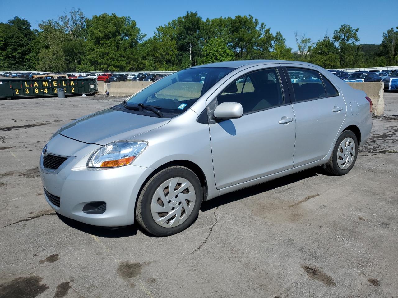 TOYOTA YARIS 2009