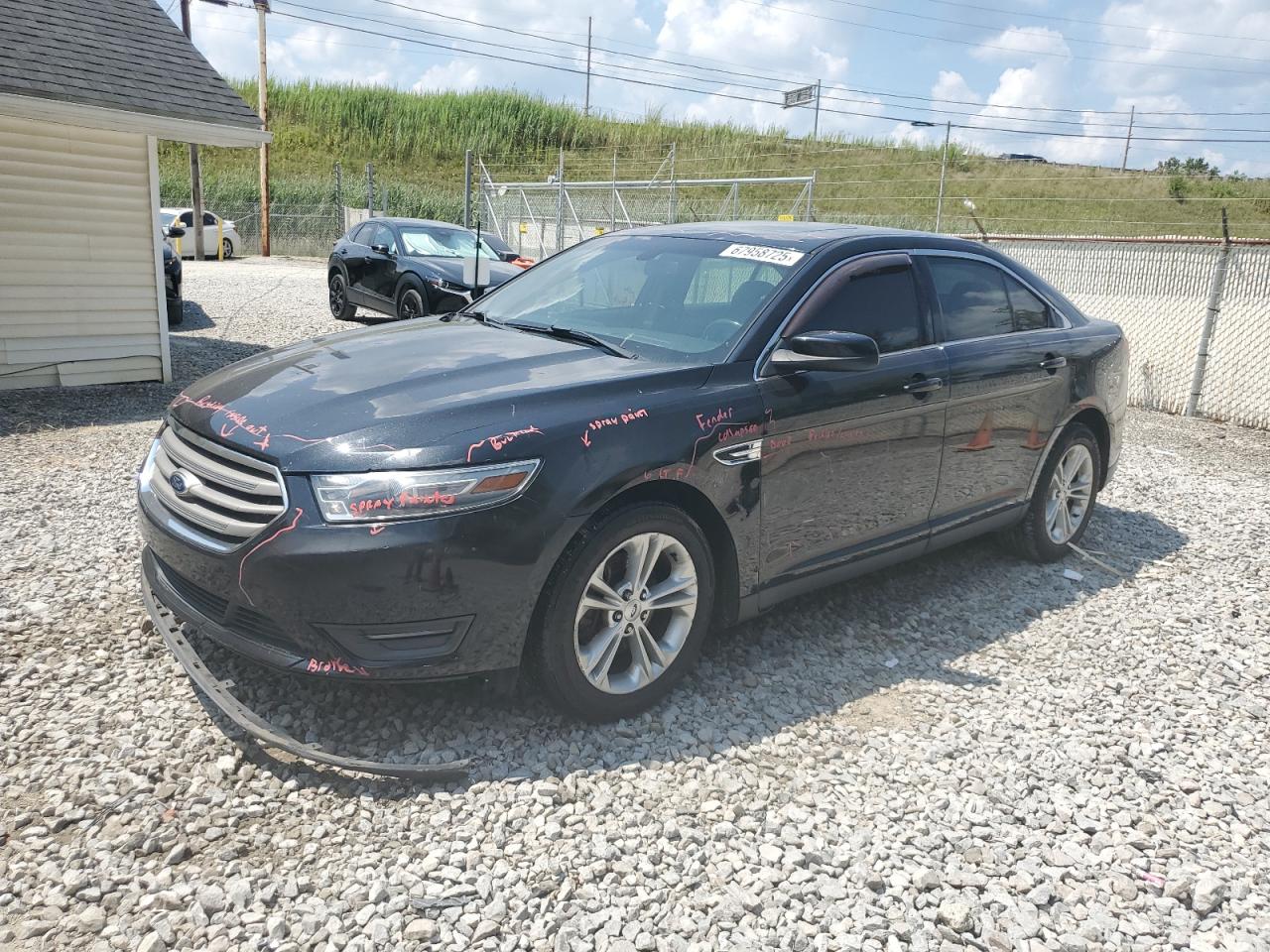 FORD TAURUS SEL 2013