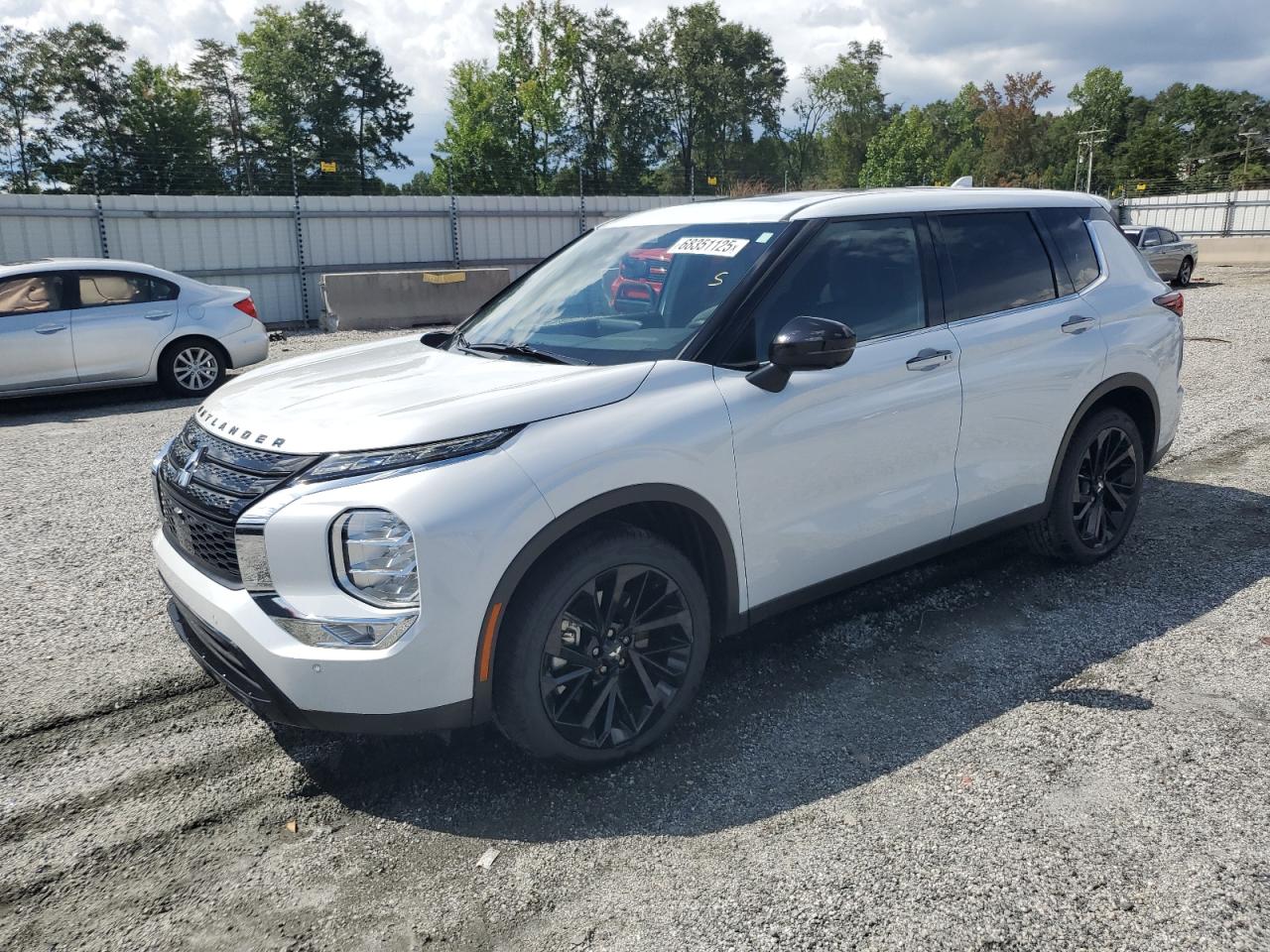 MITSUBISHI OUTLANDER 2024
