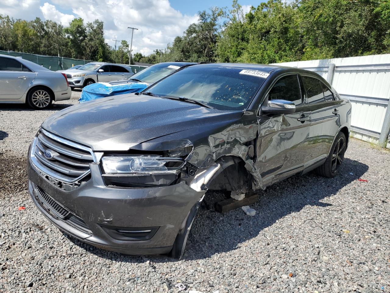FORD TAURUS LIM 2017