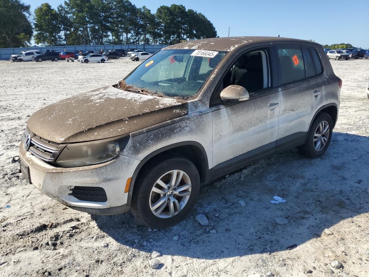 VOLKSWAGEN TIGUAN S 2012