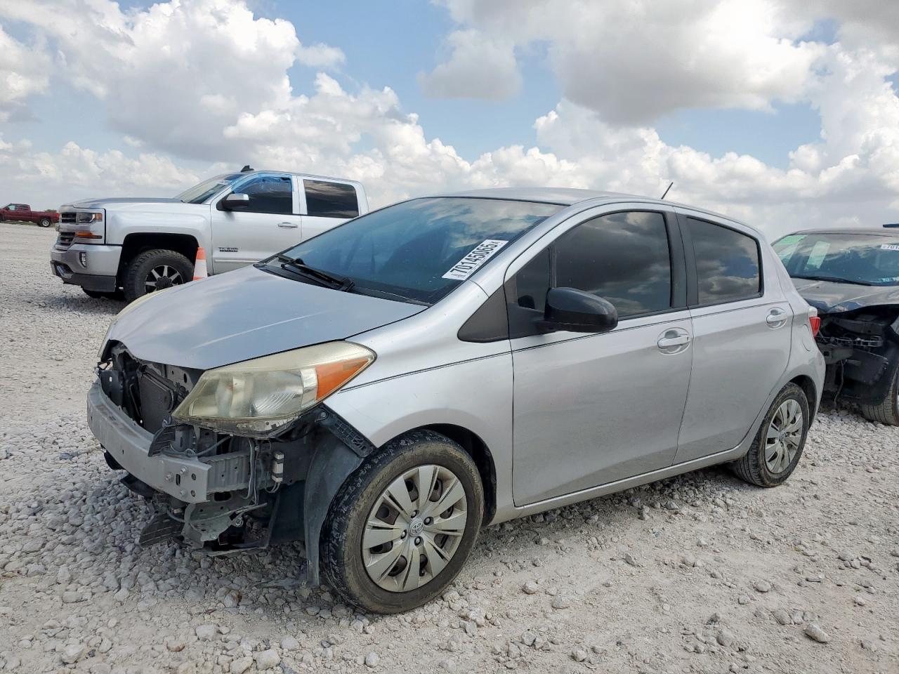 TOYOTA YARIS 2012
