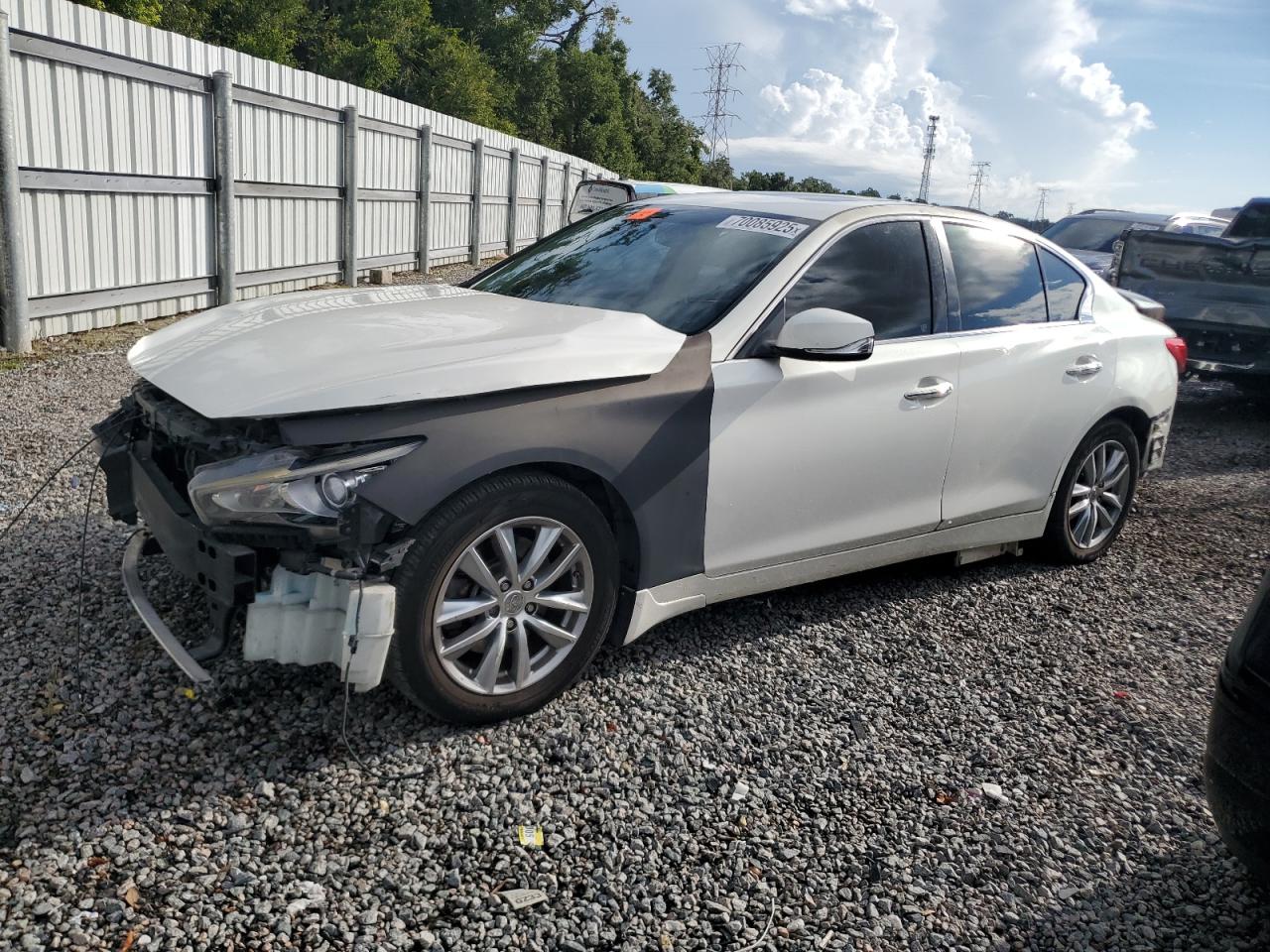 INFINITI Q50 BASE 2014