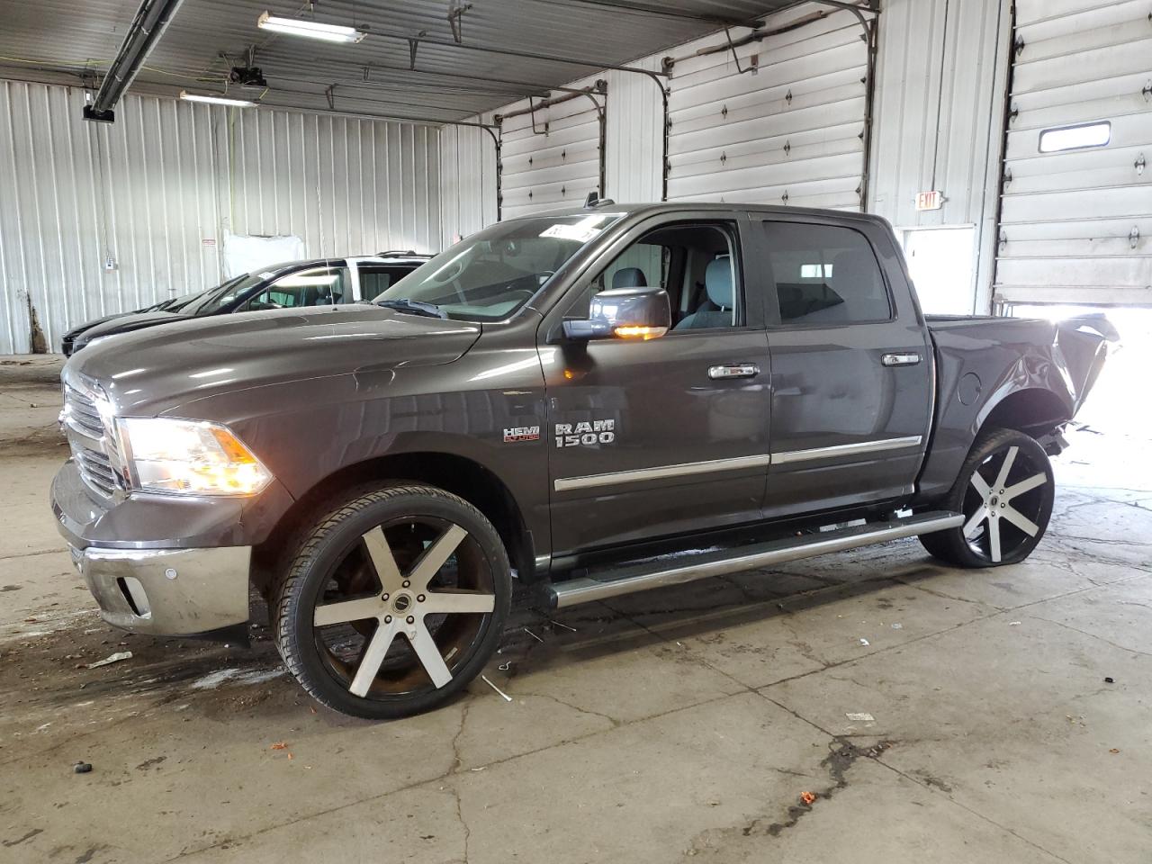 RAM 1500 SLT 2016