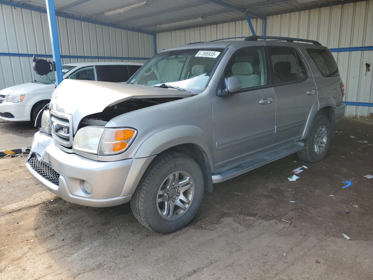 TOYOTA SEQUOIA SR 2004