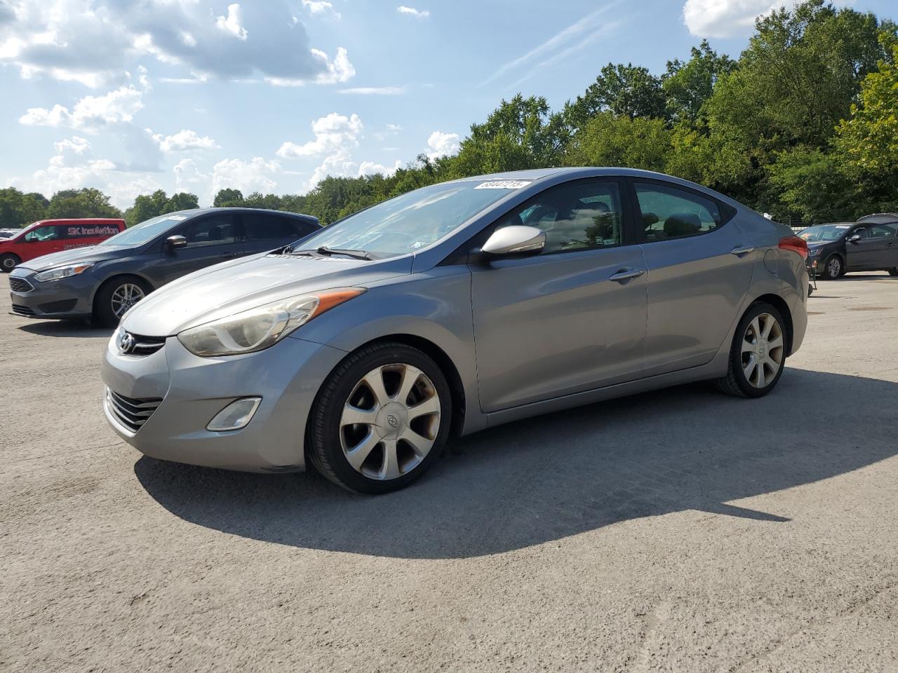 HYUNDAI ELANTRA GL 2012
