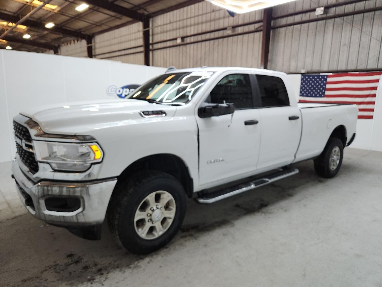 RAM 2500 BIG HORN 2024