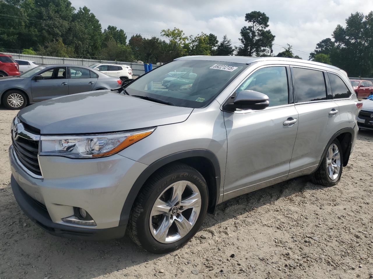 TOYOTA HIGHLANDER 2016