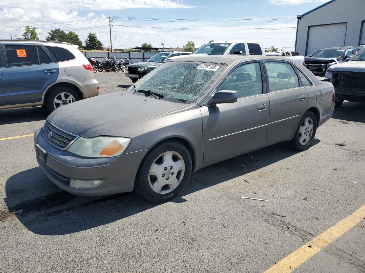 TOYOTA AVALON 2003