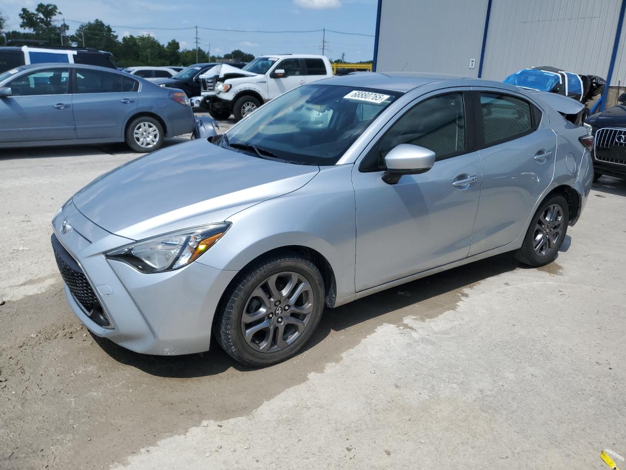 TOYOTA YARIS L 2019
