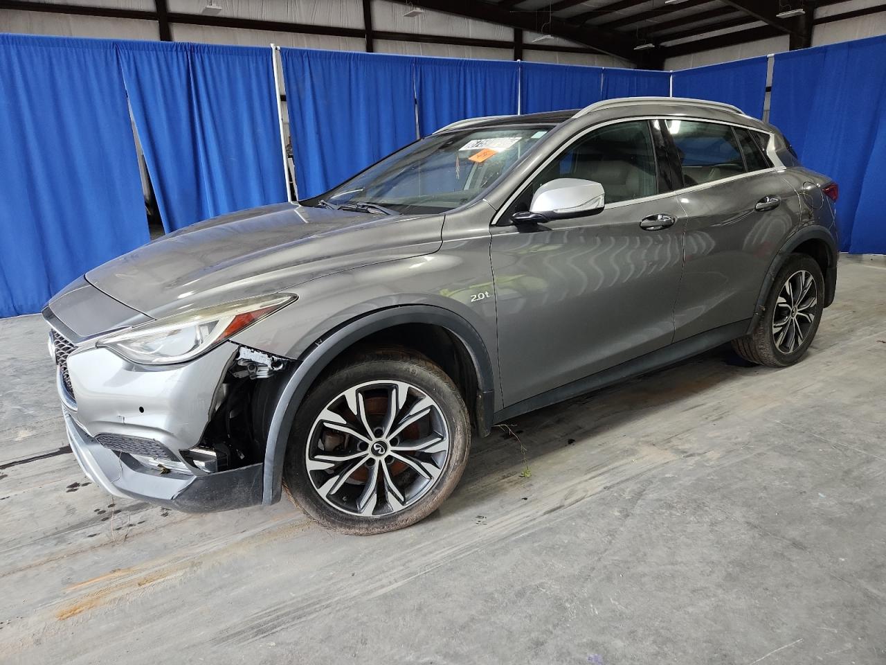 INFINITI QX30 BASE 2017
