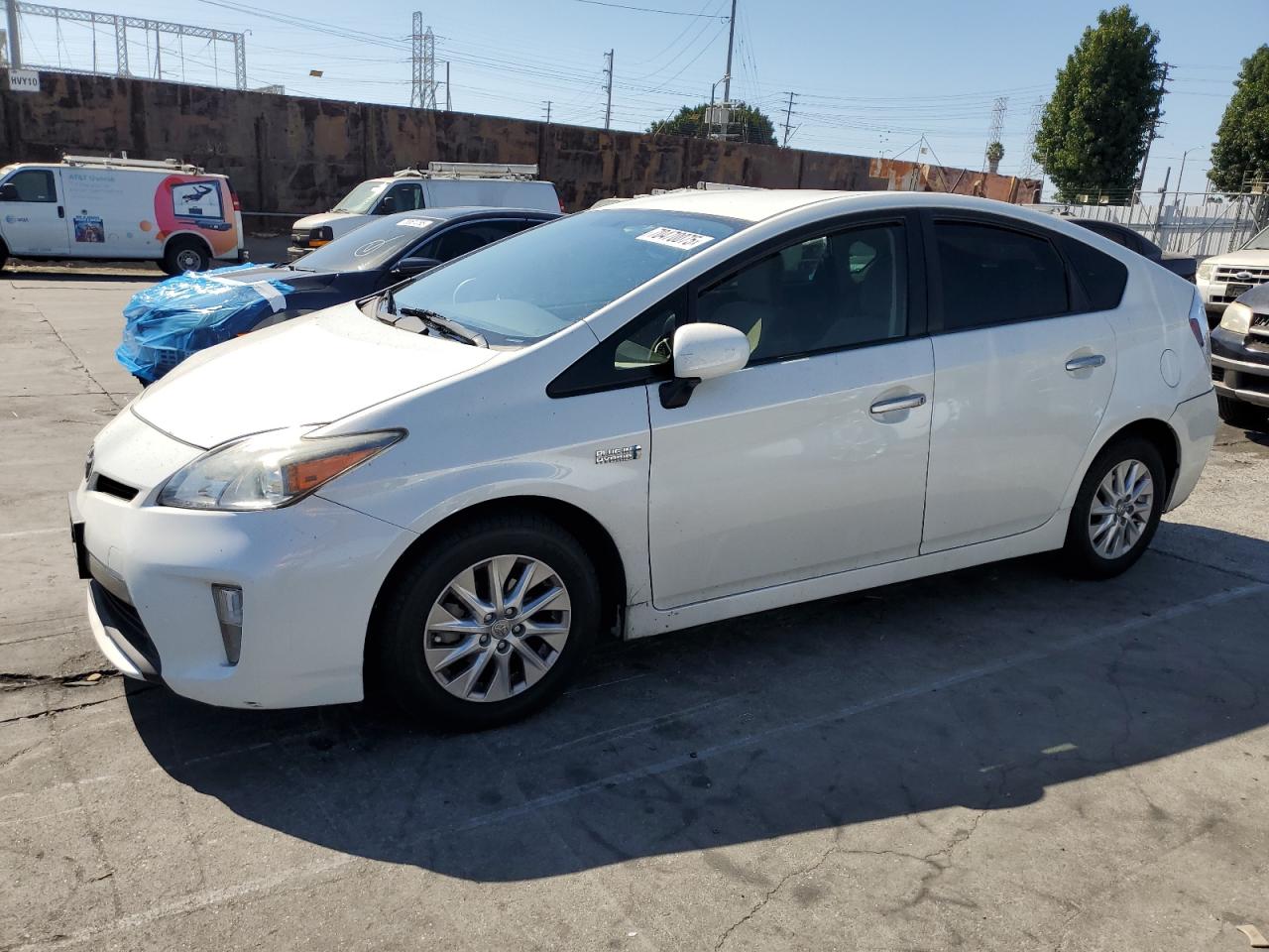 TOYOTA PRIUS PLUG-IN 2015