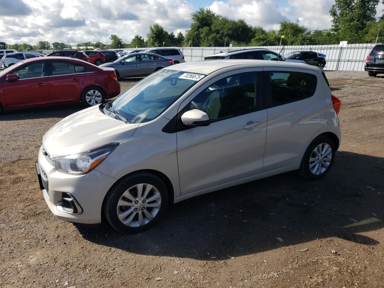 CHEVROLET SPARK 1LT 2017