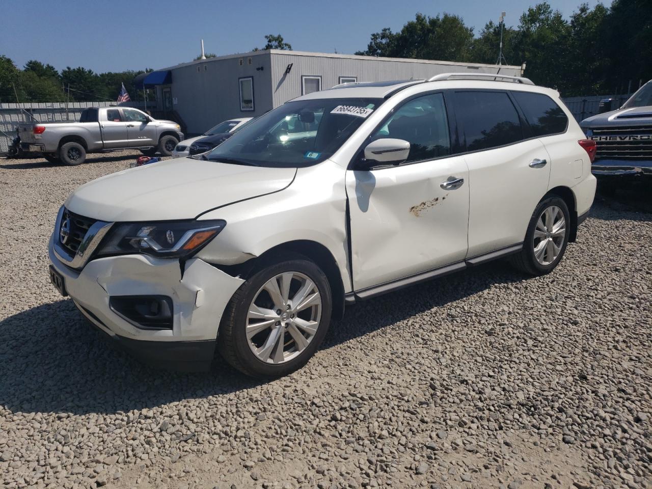NISSAN PATHFINDER 2018