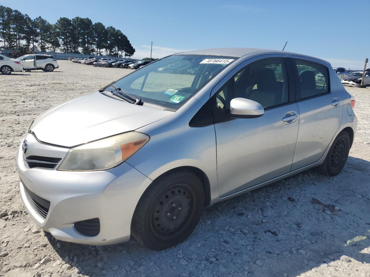 TOYOTA YARIS 2012