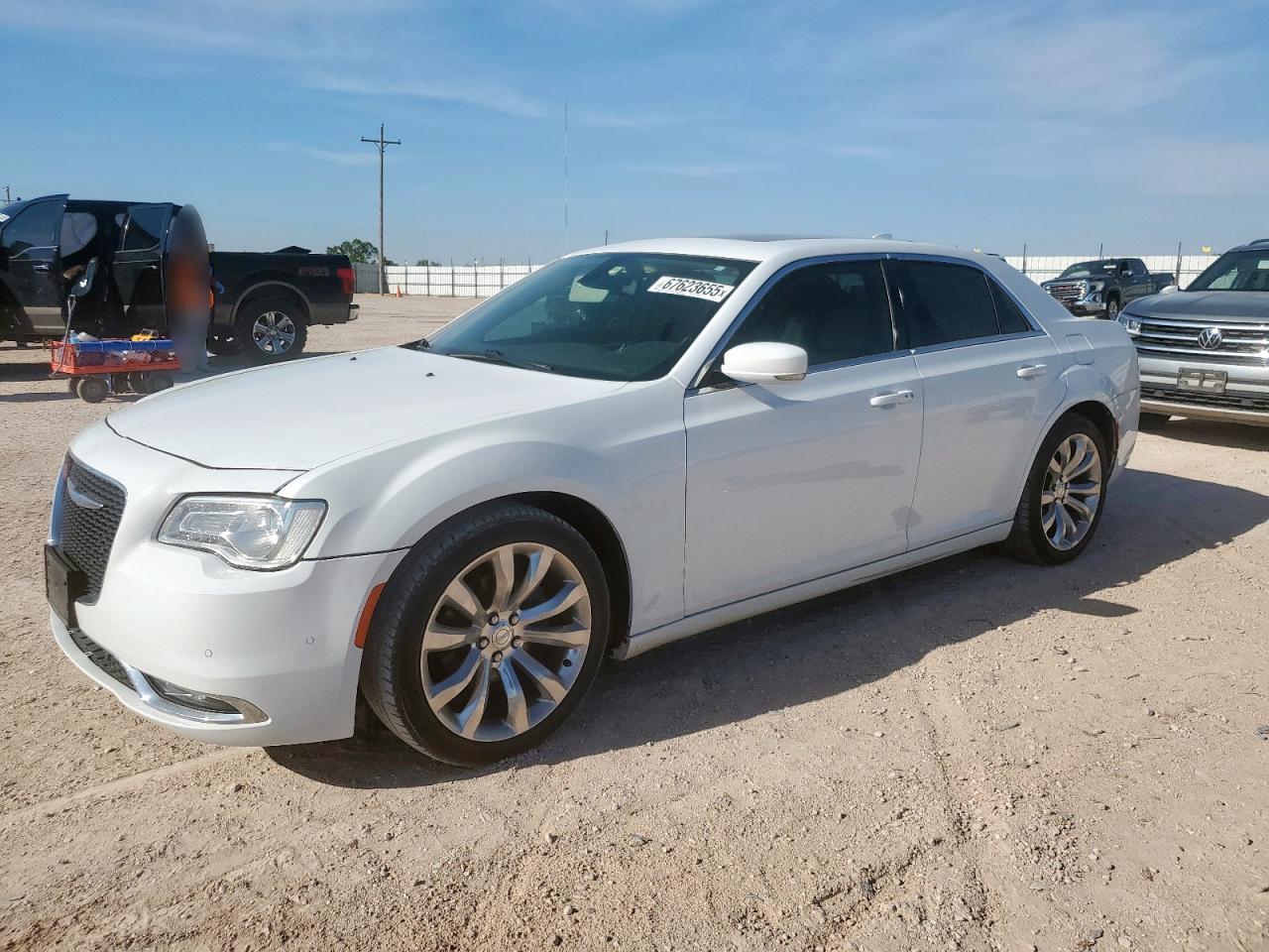 CHRYSLER 300 TOURIN 2018