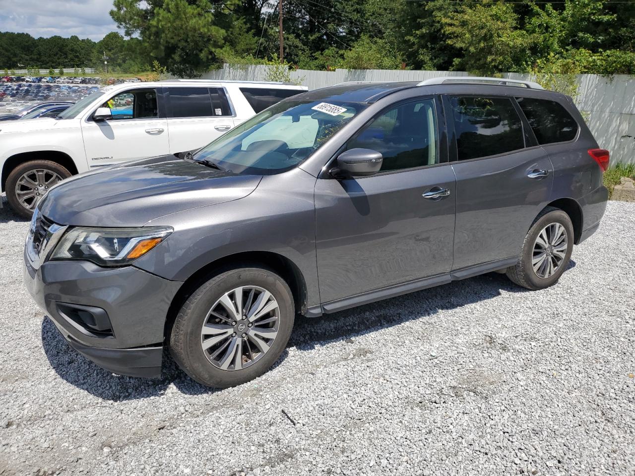 NISSAN PATHFINDER 2019
