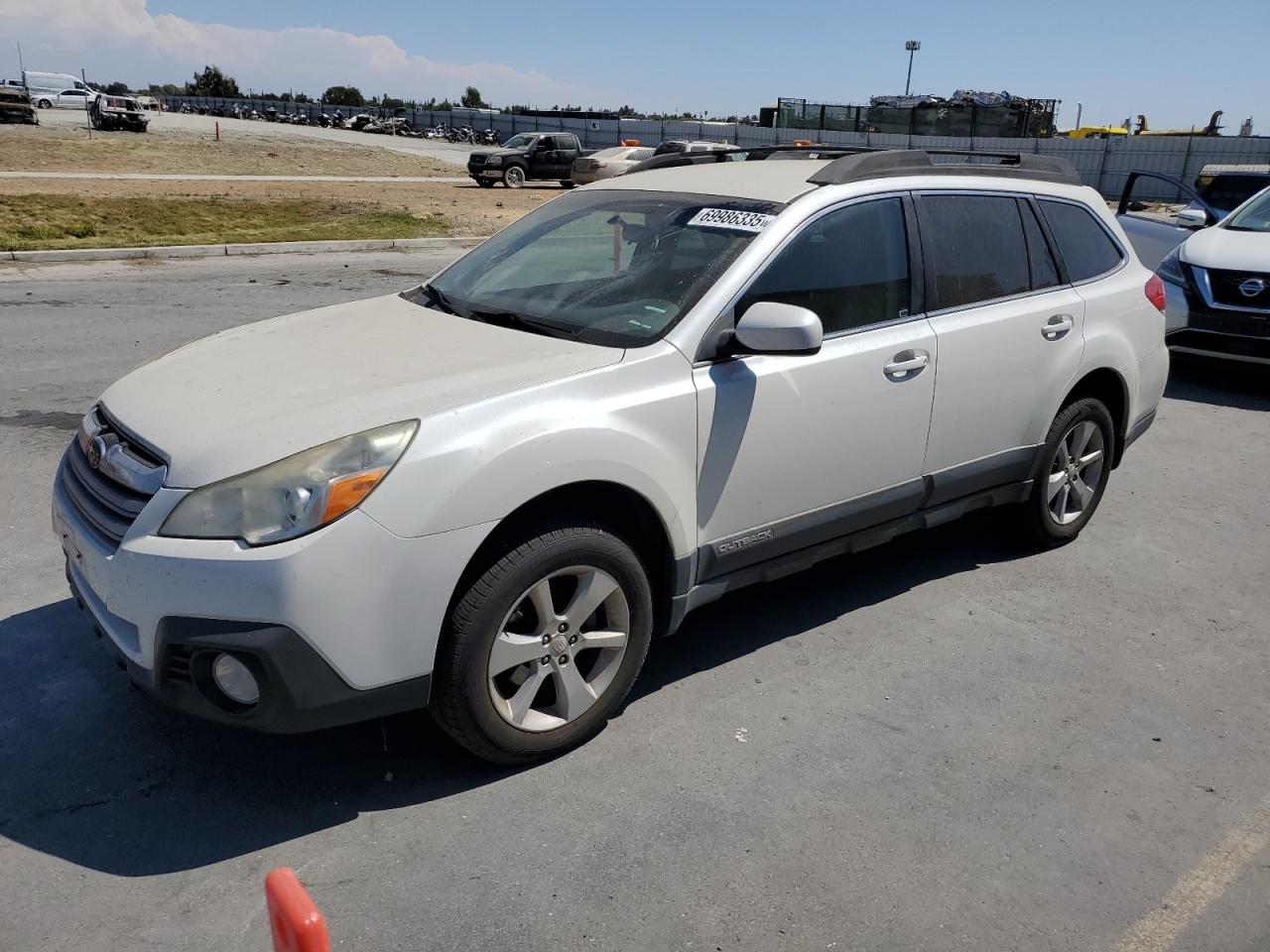 SUBARU OUTBACK 2. 2014