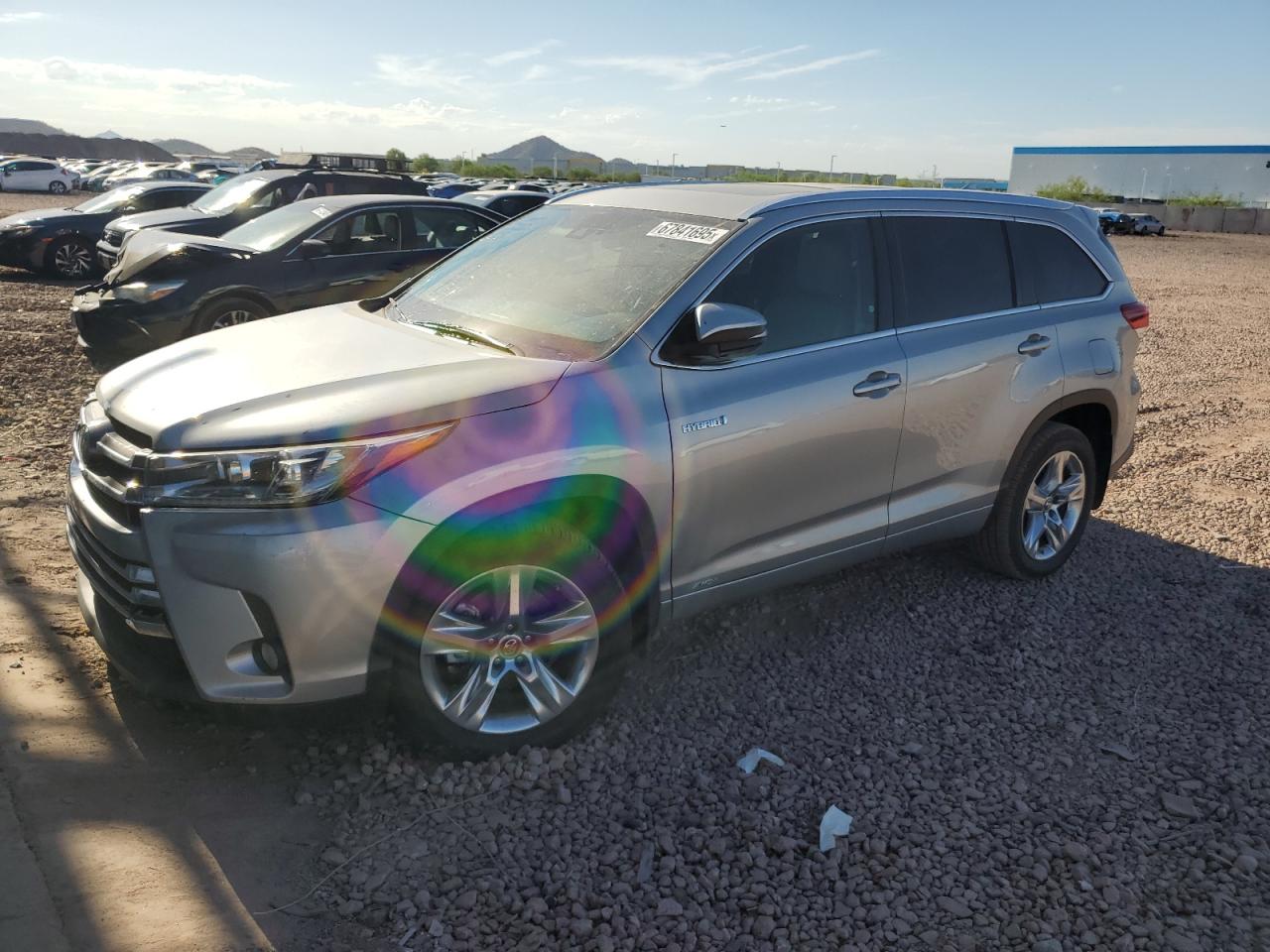 TOYOTA HIGHLANDER HYBRID LIMITED 2017