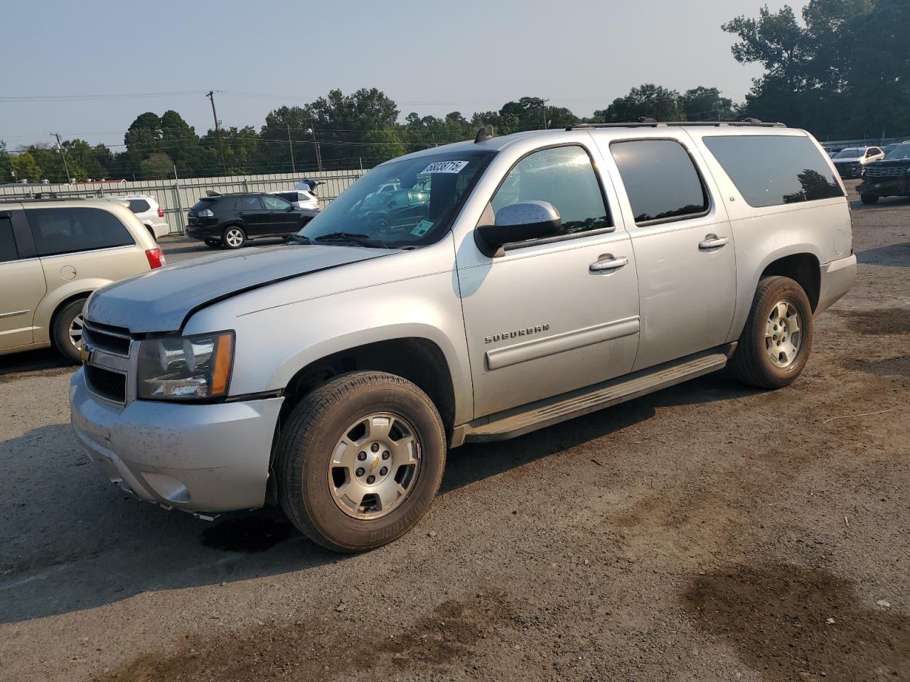 CHEVROLET SUBURBAN C 2013