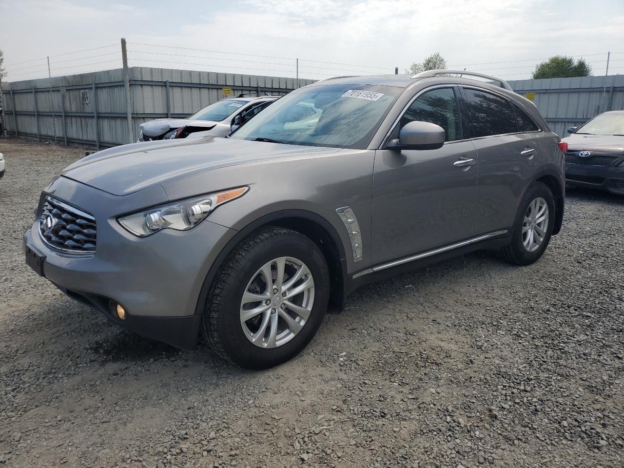 INFINITI FX35 2011