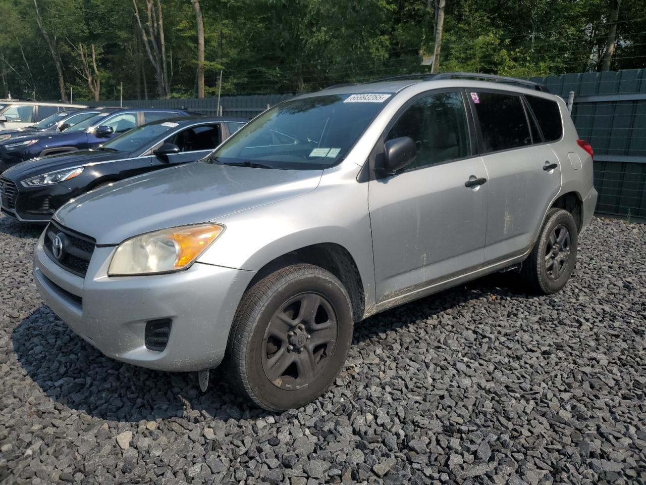 TOYOTA RAV4 2011