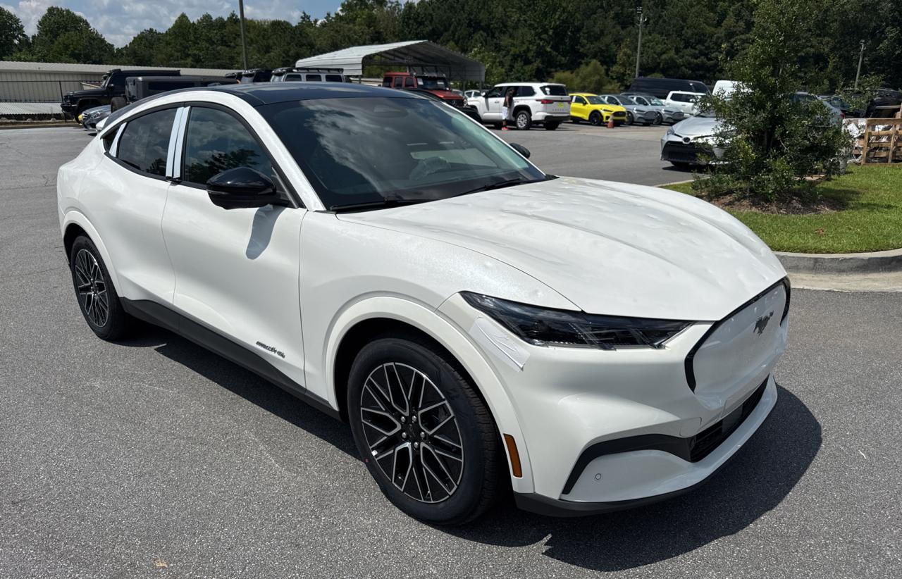 FORD MUSTANG MA 2025