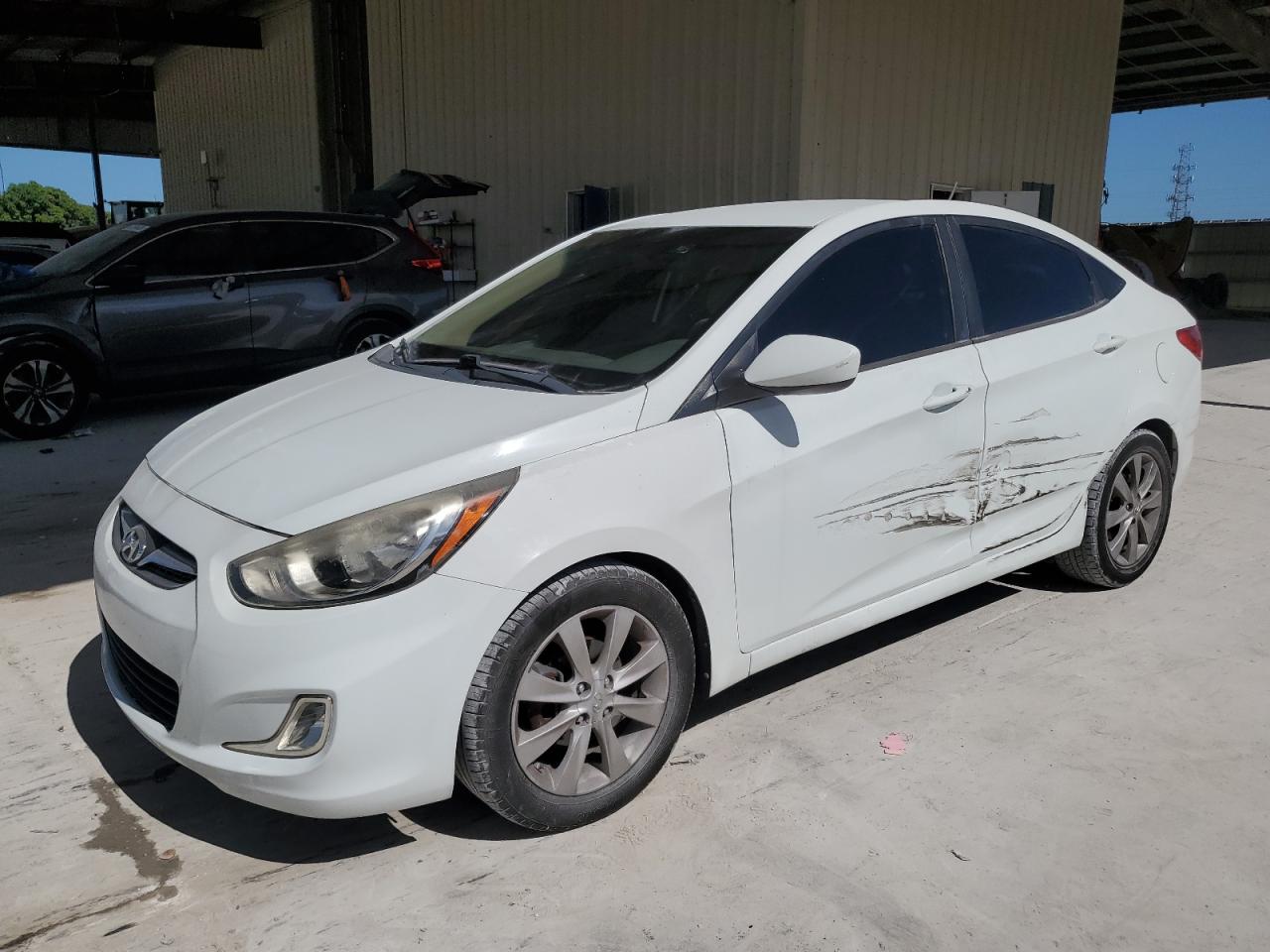 HYUNDAI ACCENT GLS 2013