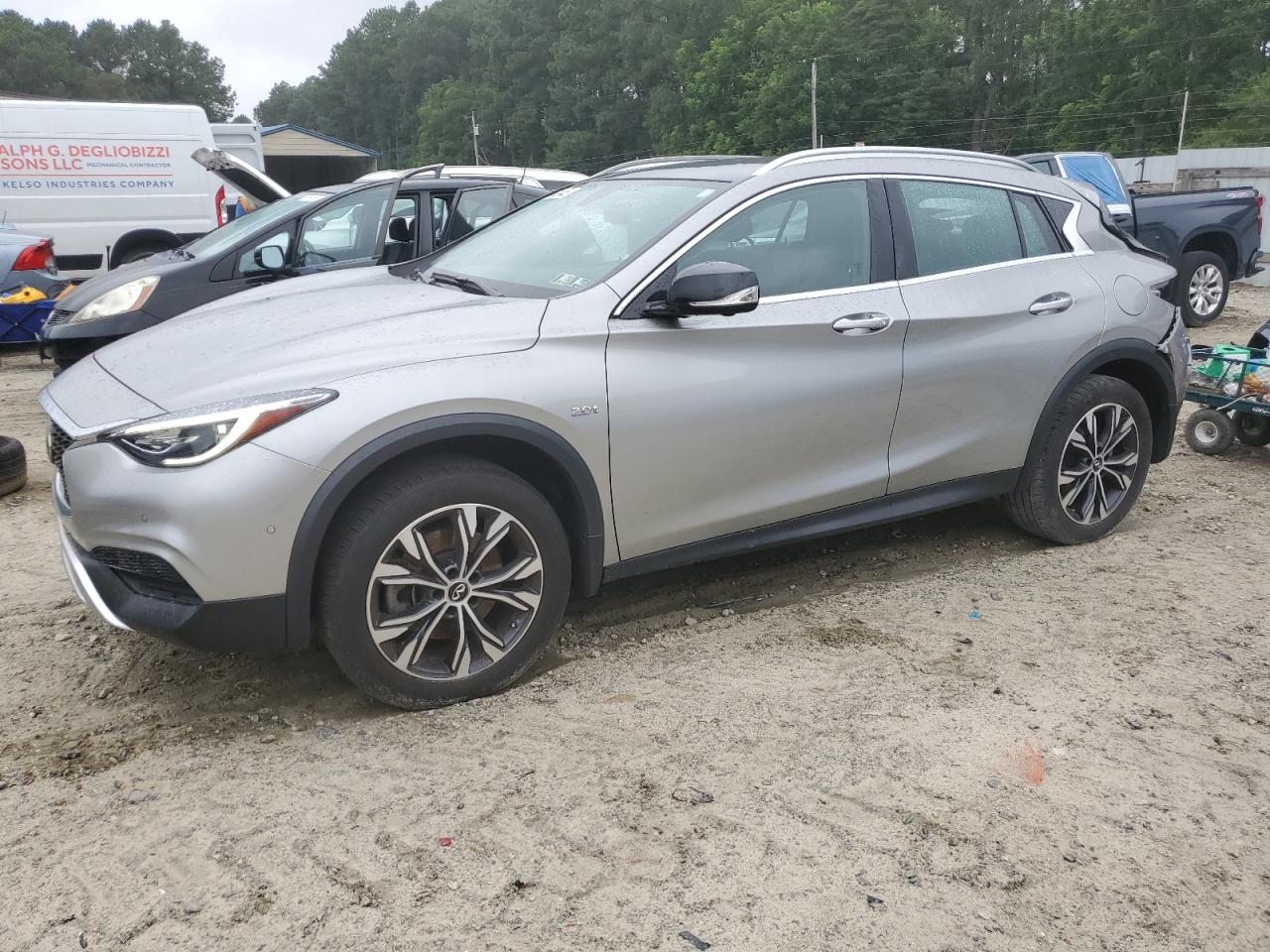 INFINITI QX30 LUXE 2019