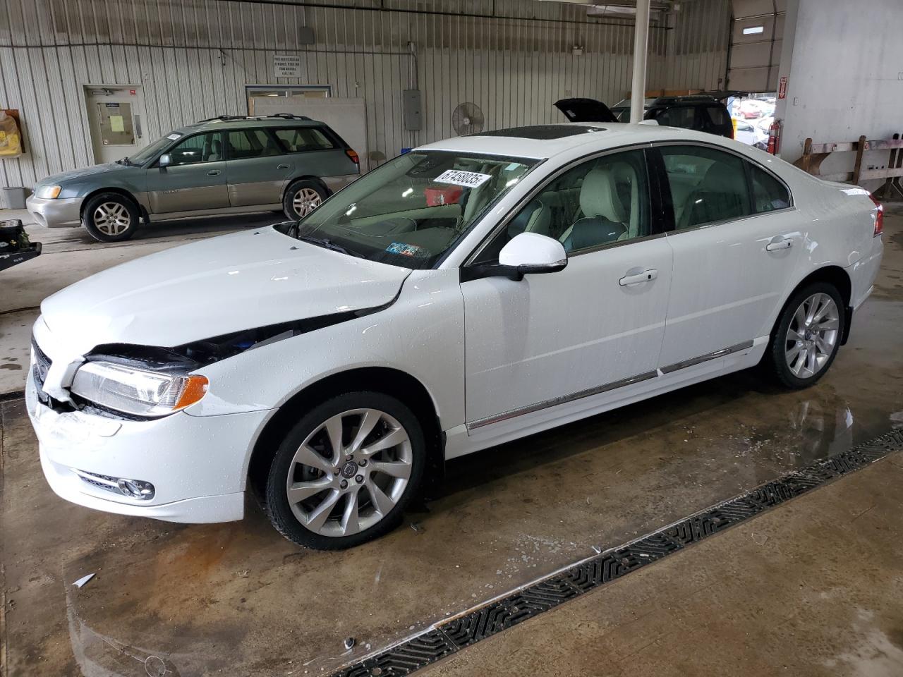 VOLVO S80 T6 2013