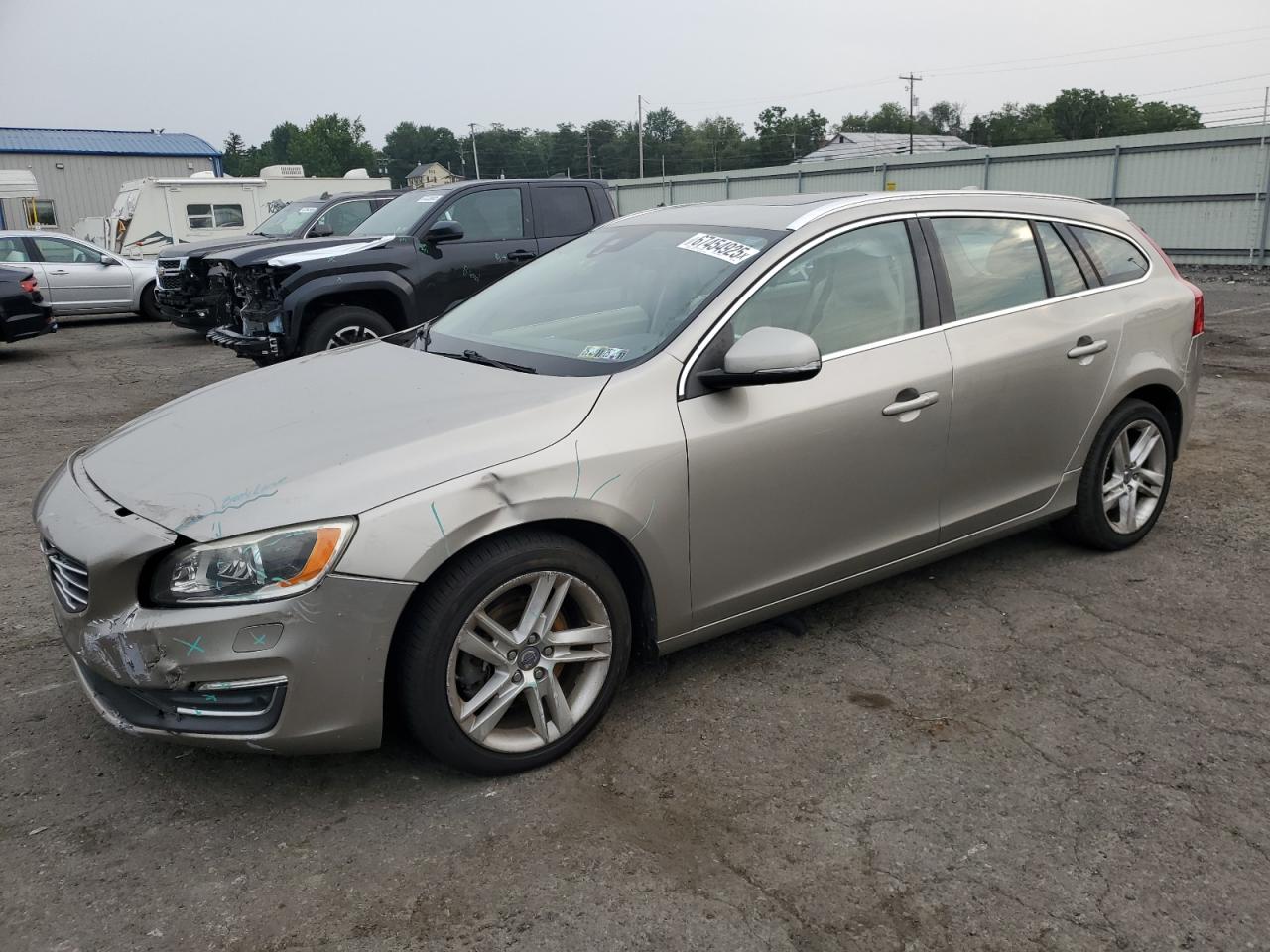 VOLVO V60 PREMIE 2015