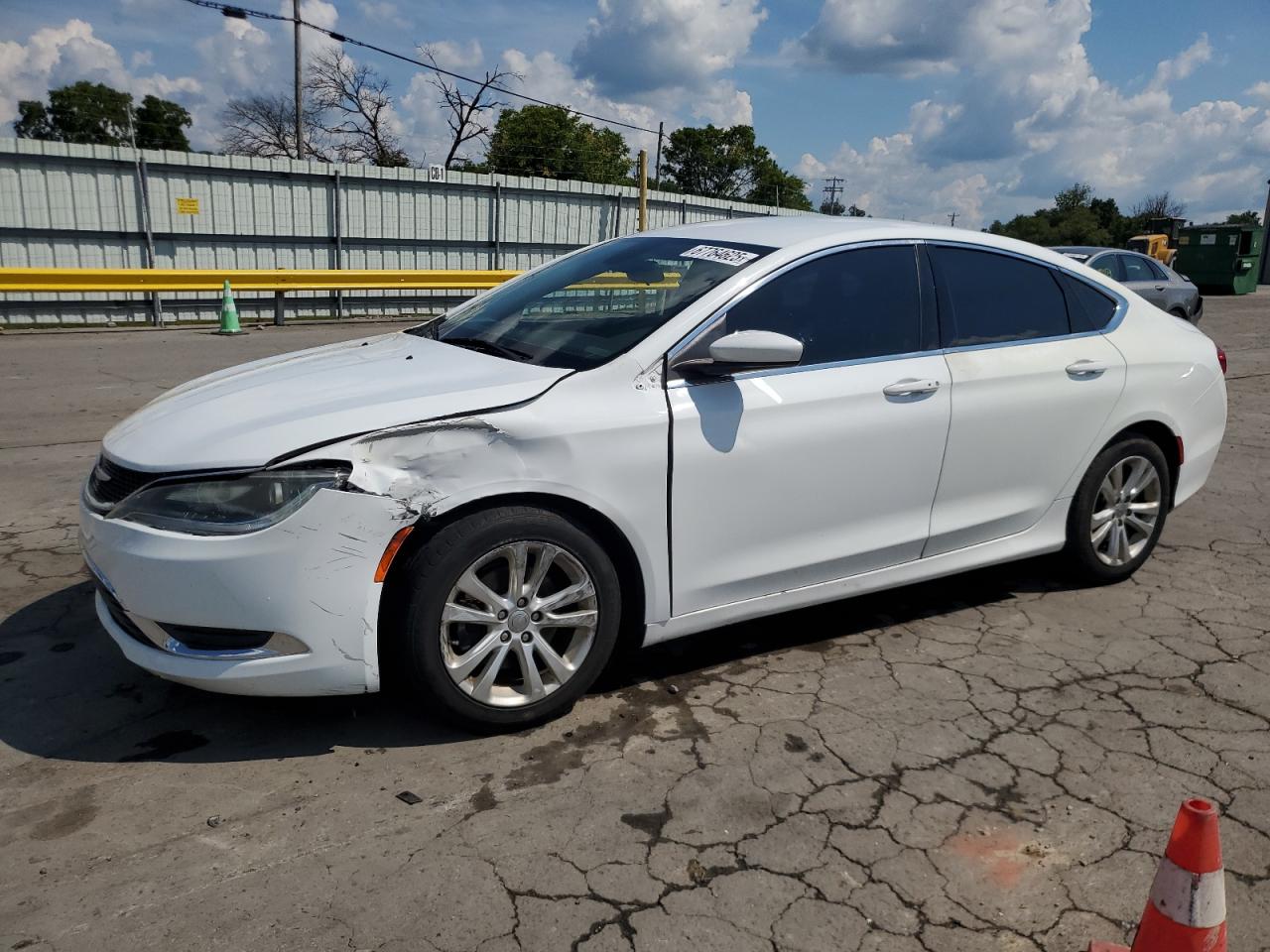 CHRYSLER 200 2015