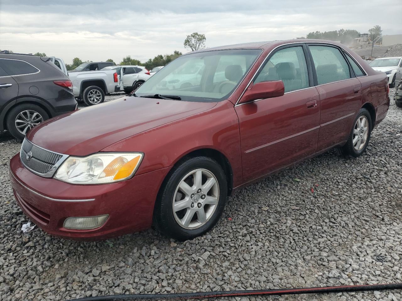 TOYOTA AVALON XL 2000