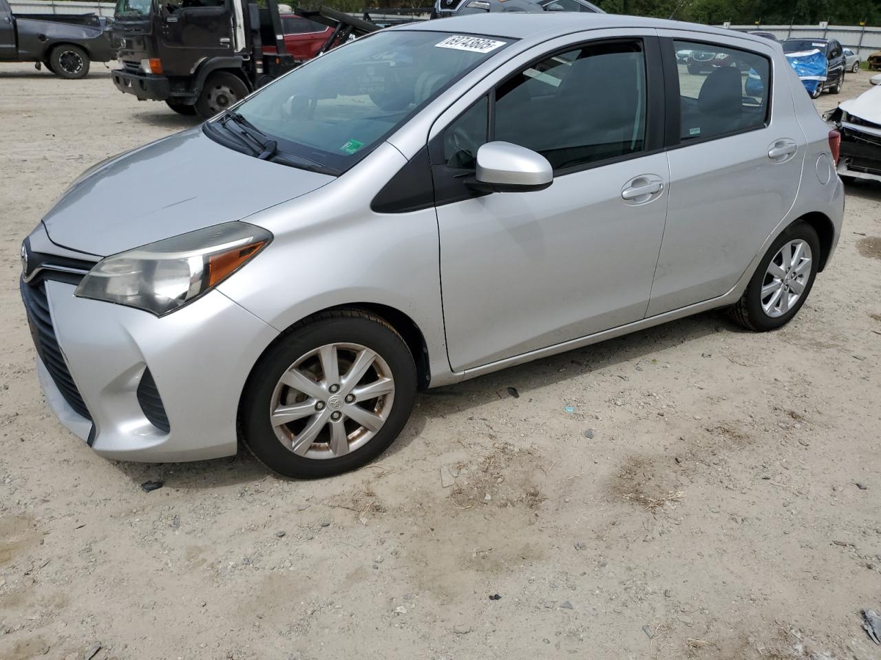 TOYOTA YARIS 2015