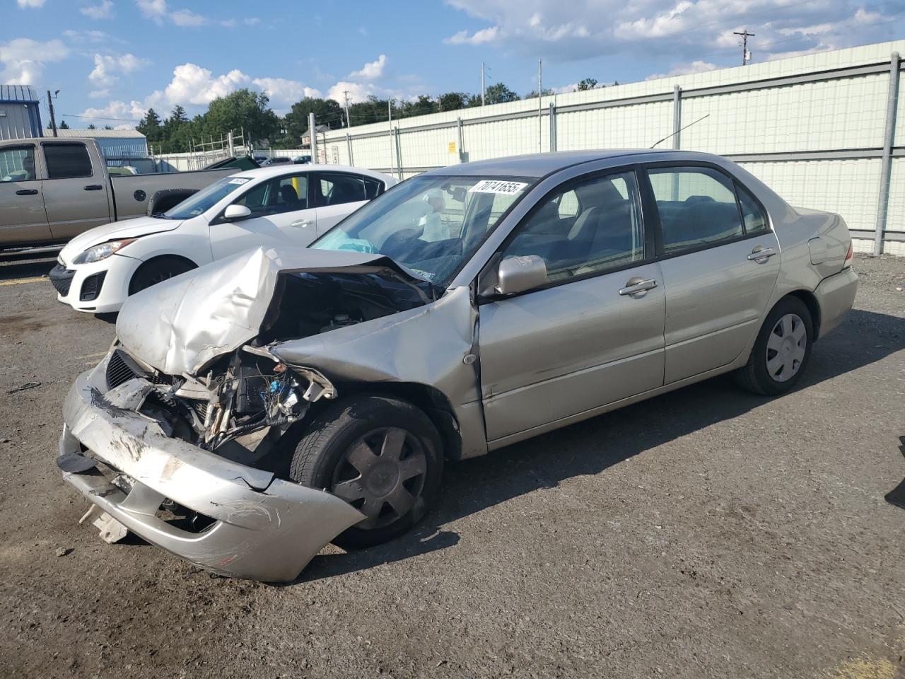 MITSUBISHI LANCER ES 2005