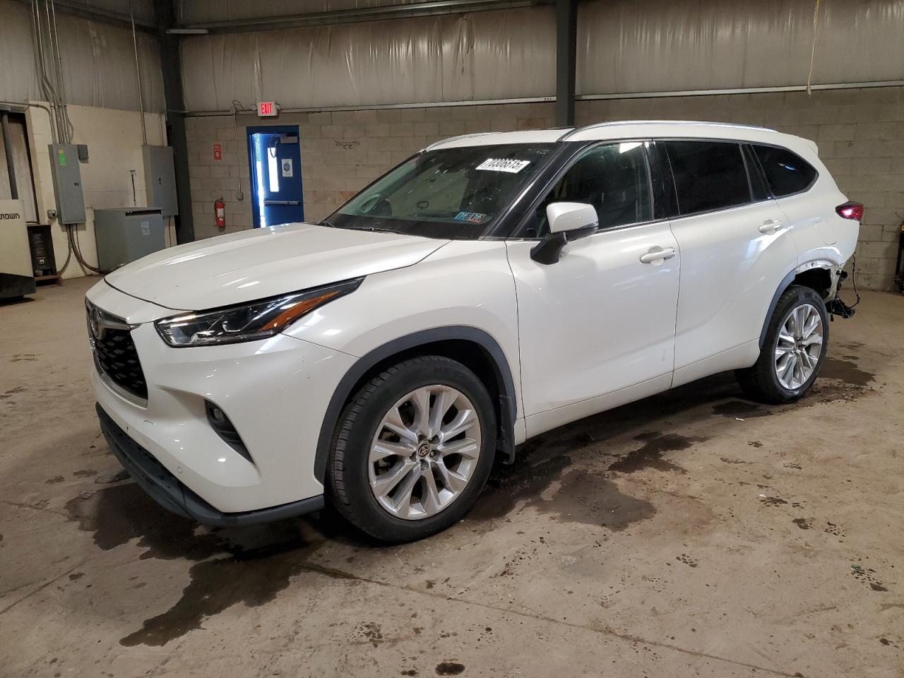TOYOTA HIGHLANDER 2020