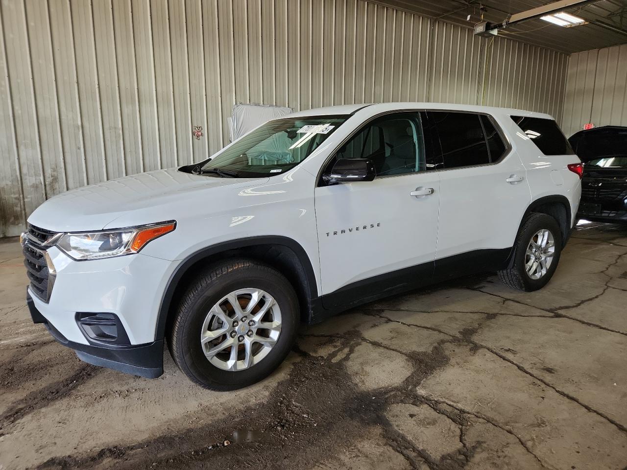 CHEVROLET TRAVERSE LS 2018