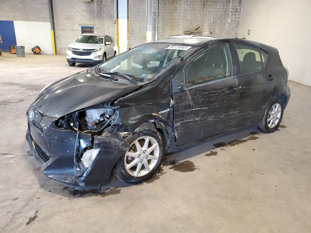 TOYOTA PRIUS C 2015