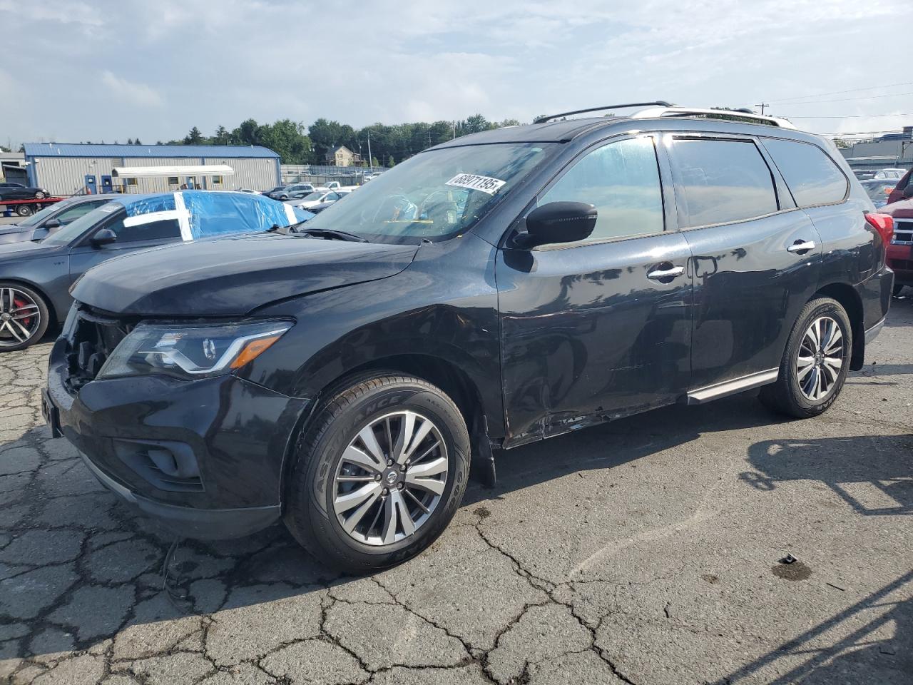 NISSAN PATHFINDER 2019