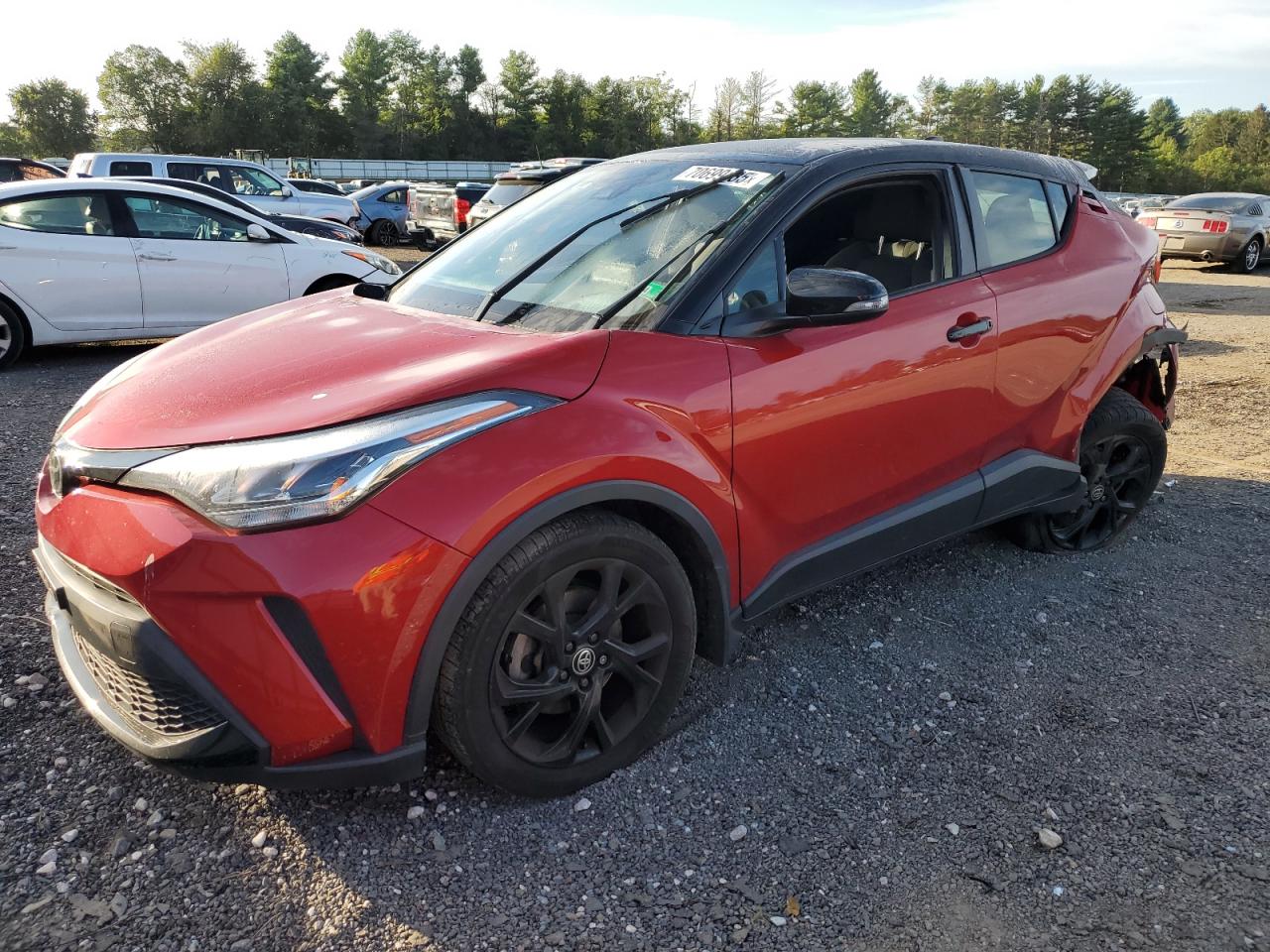 TOYOTA C-HR XLE 2021