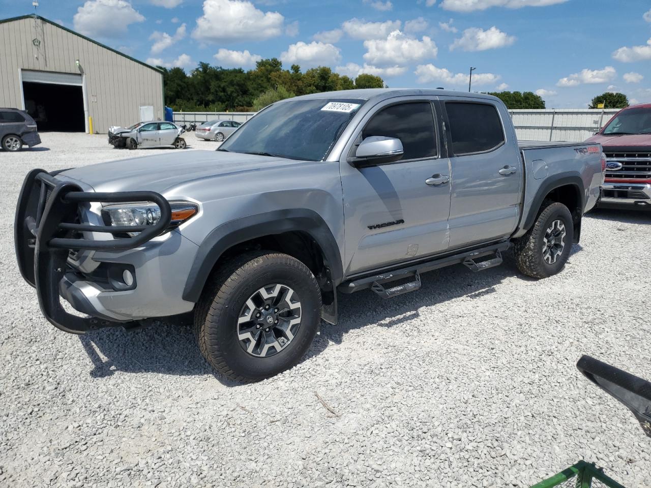 TOYOTA TACOMA DOU 2021