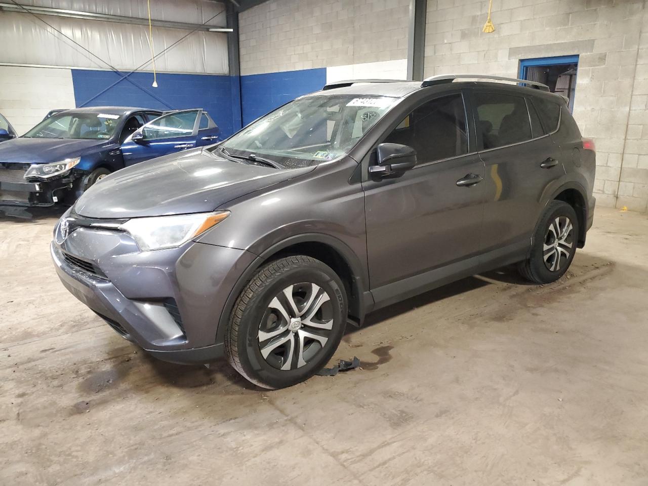 TOYOTA RAV4 LE 2016