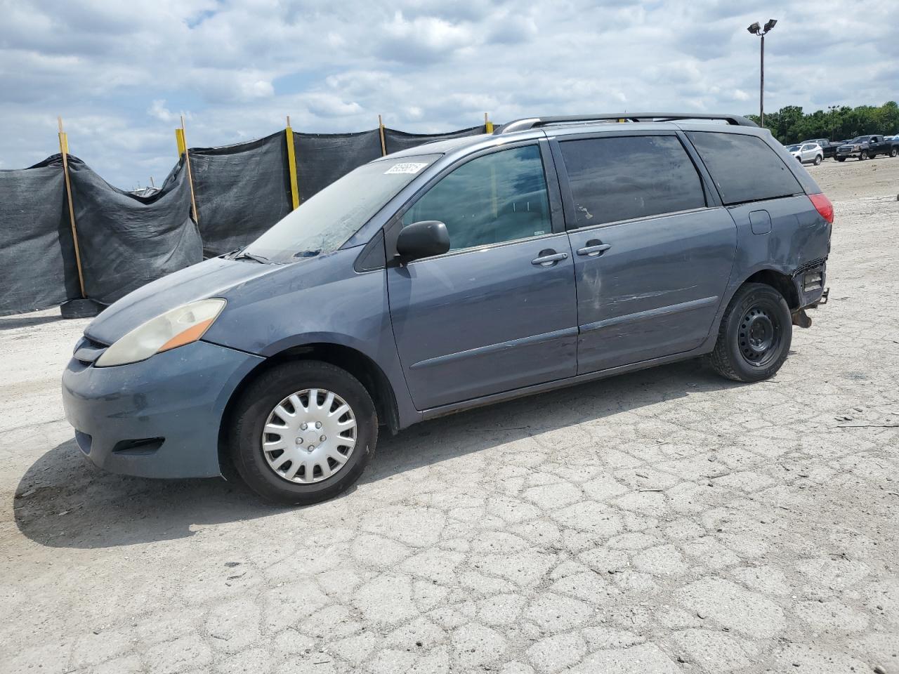 TOYOTA SIENNA CE 2008