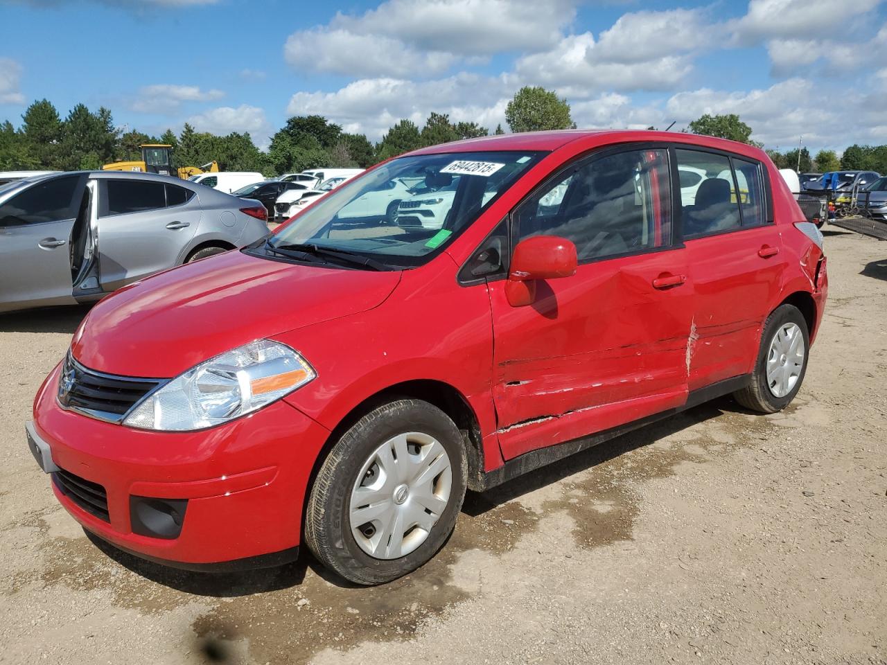 NISSAN VERSA 2011