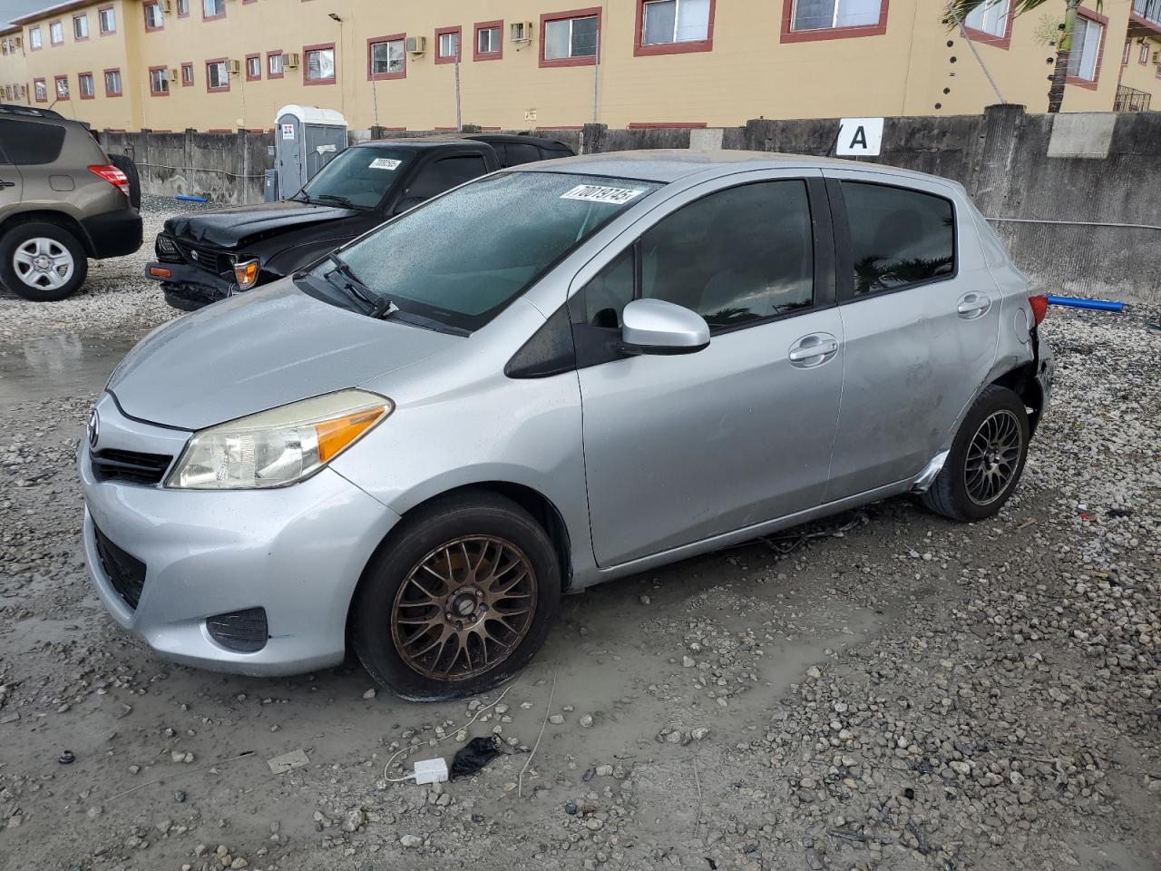 TOYOTA YARIS 2013