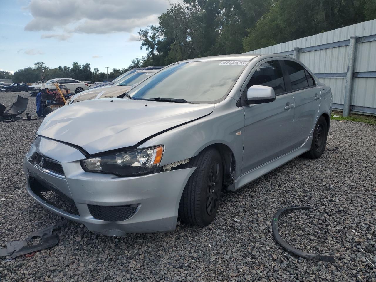 MITSUBISHI LANCER ES/ 2014