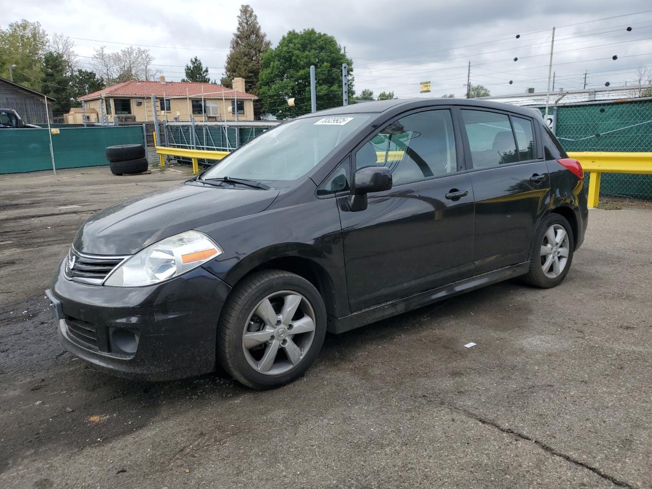 NISSAN VERSA 2011