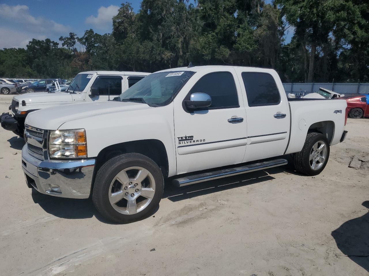 CHEVROLET SILVERADO 2013