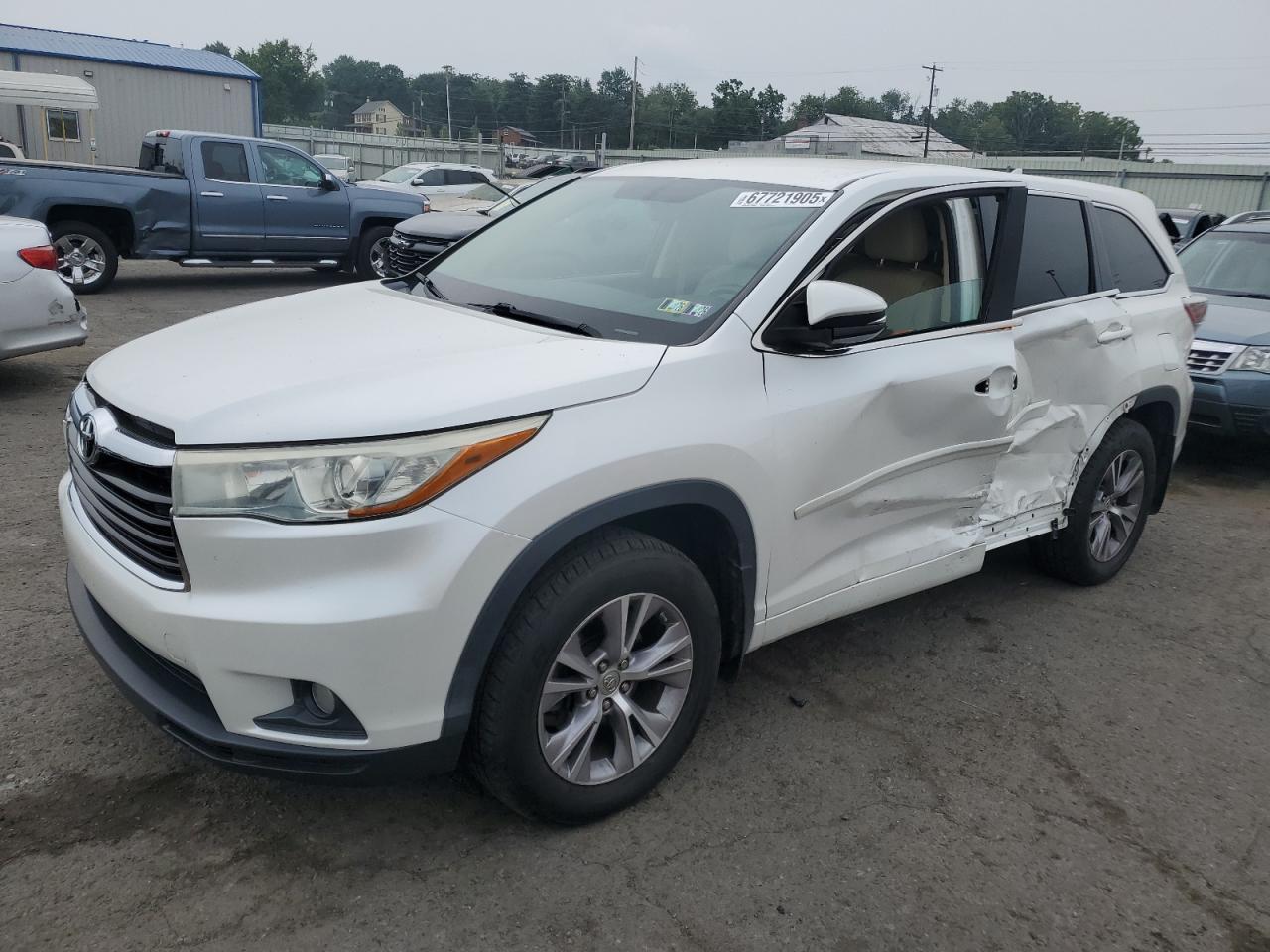 TOYOTA HIGHLANDER 2015