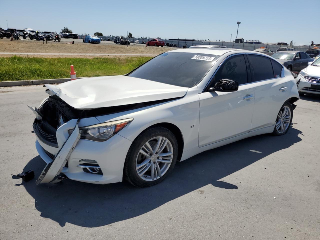 INFINITI Q50 BASE 2015